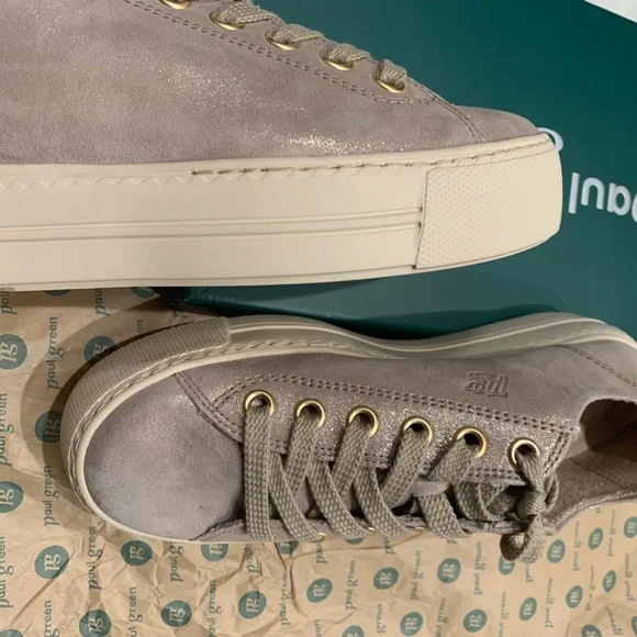Paul Green Bixby Sneakers. Color: Cachemire Metallic Suede